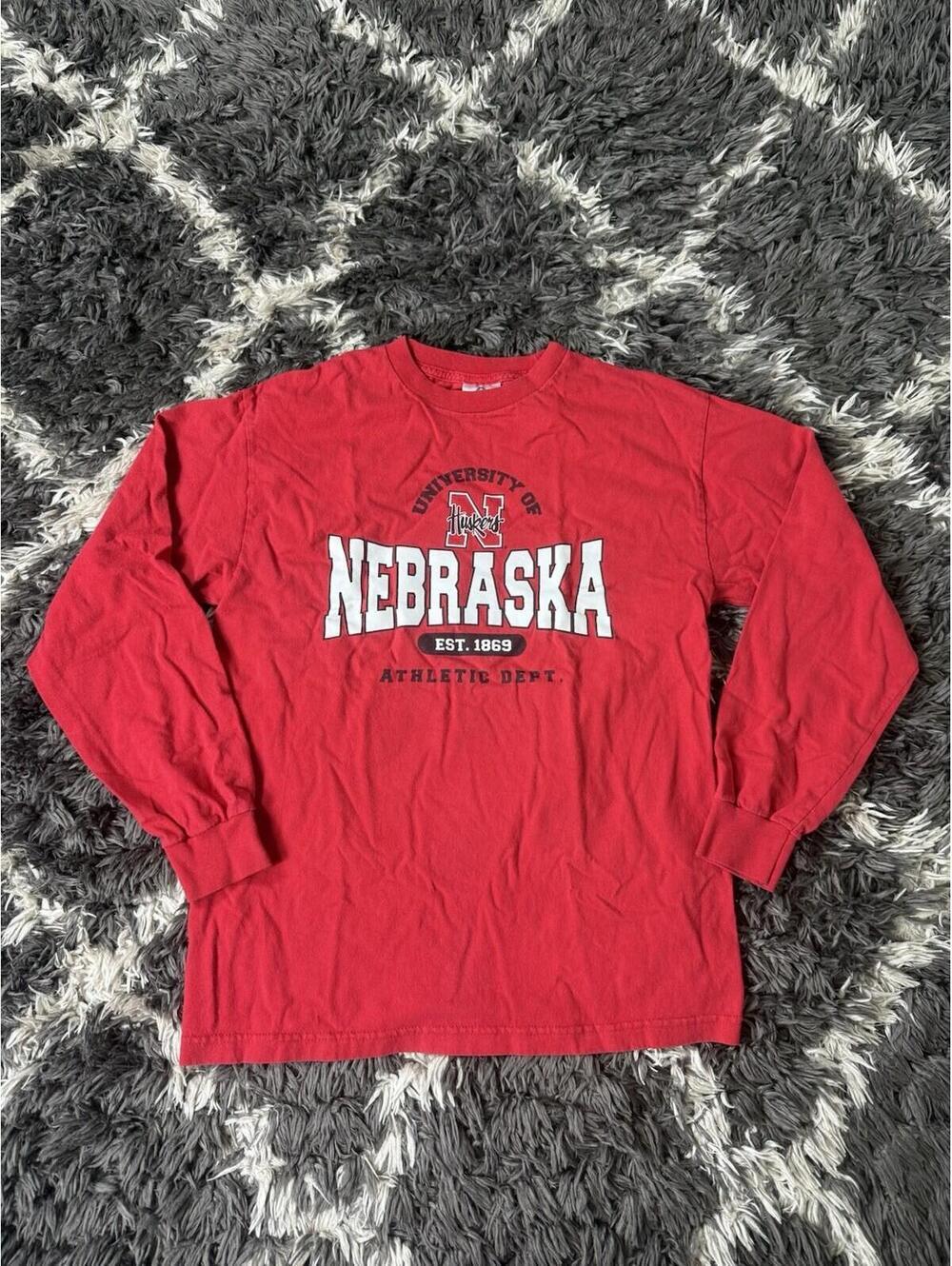 Vintage 90s Nebraska Cornhuskers Sweatshirt Adult Medium Red Athletic Dept.